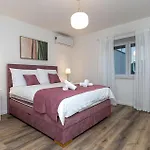 Case de vacanță Front In *