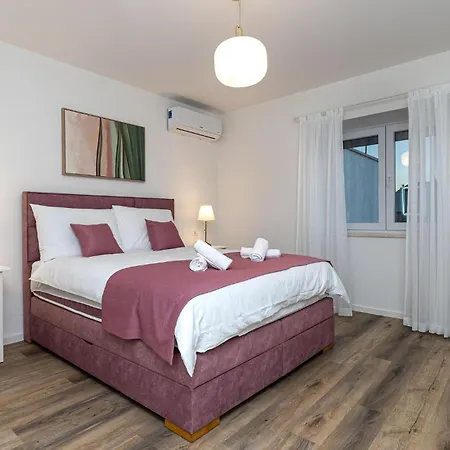 Vakantiehuis Front In *